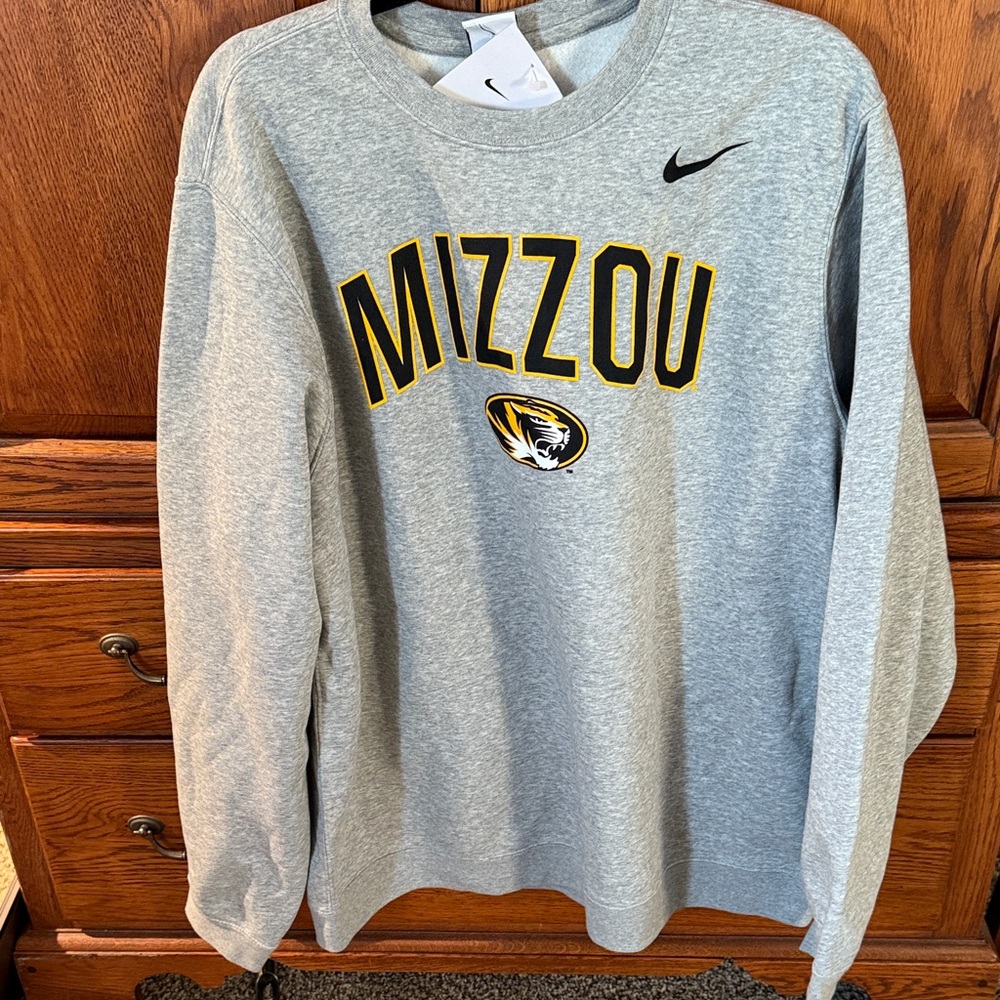 NWT Nike Mizzou crewneck sweatshirt